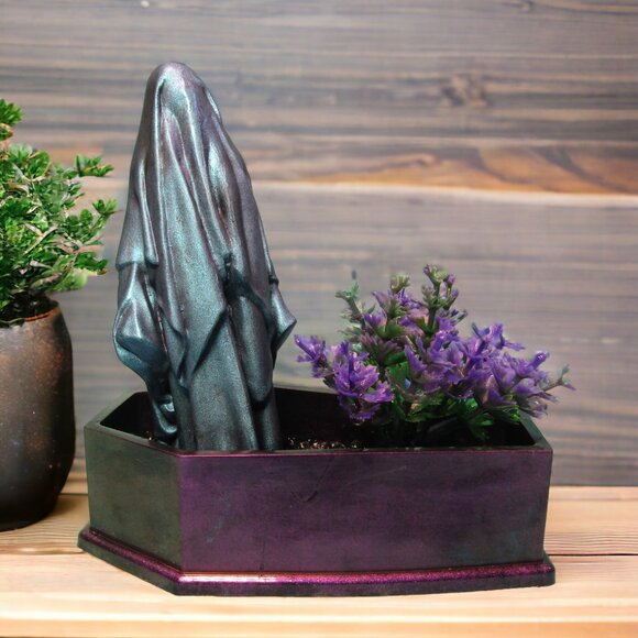 Aquarium Decoration  Creepy Phantom Coffin with Colorful Plant. - Picture 5 of 7